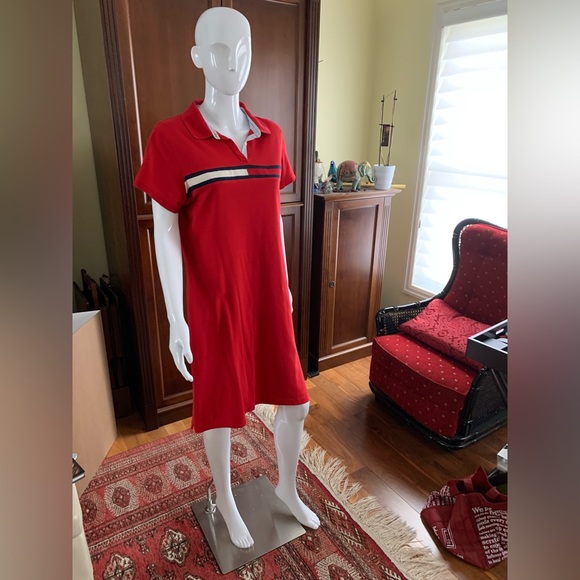 Tommy Hilfiger red cotton T-shirt dress at knee logo color blocks over chest - Picture 3 of 11